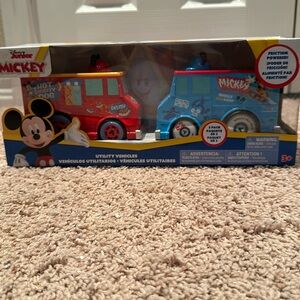 DISNEY JUNIOR MICKEY UTILITY VEHICHES